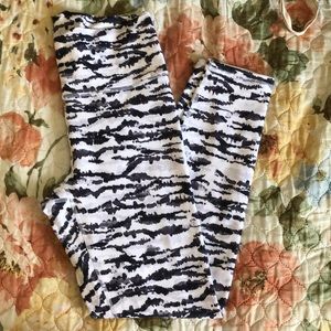 Fabletics powerhold 7/8 leggings